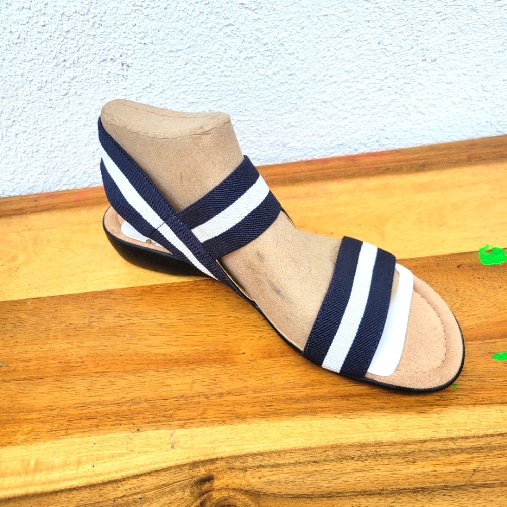 1 Amputee Shoe Women's  LifeStride Sandals  Size 10 M - Picture 5 of 16